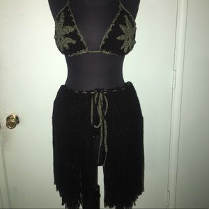 CROTCHET TOP AN SHORTS WITH FRINGES